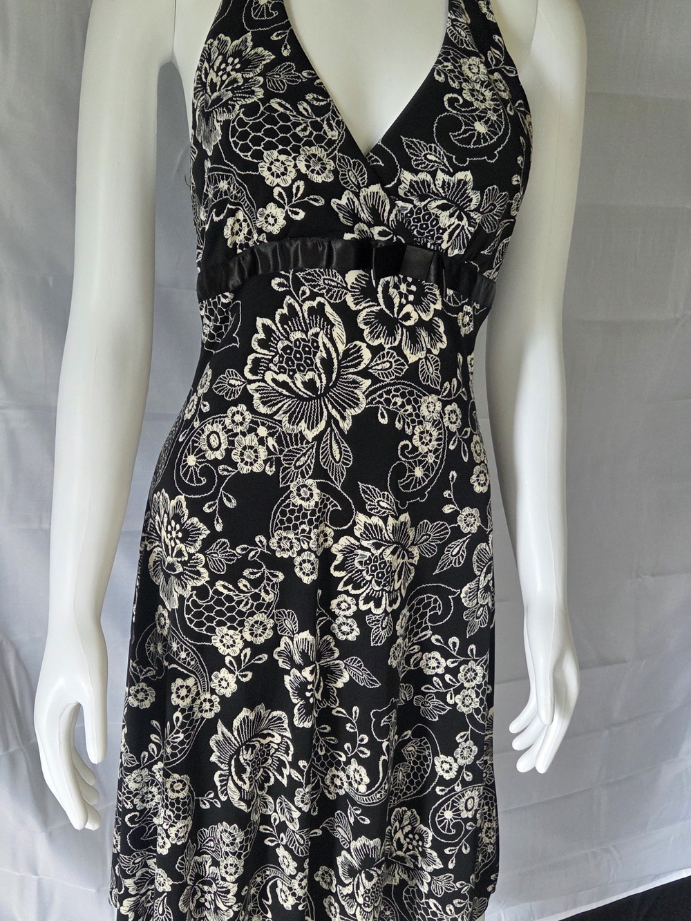 Vintage B. Smart Y2K Black White Floral Halter Dress Whimsigoth Fairycore 5/6